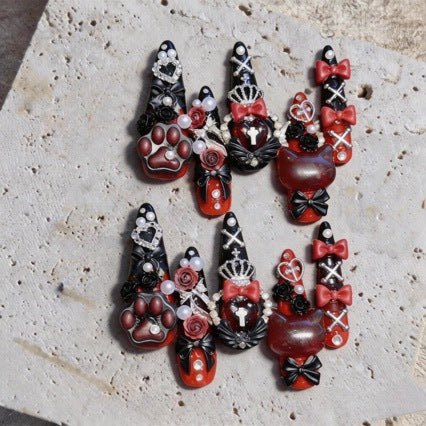 Gothic-Inspired Theatrical Press-On Nail Art Set