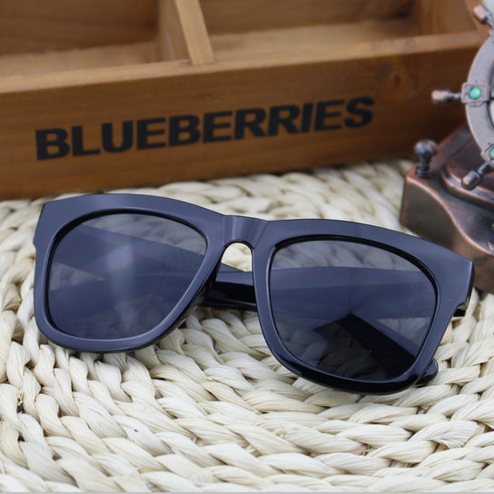 Women's sporty sunglasses with polarized lenses Kalsten
