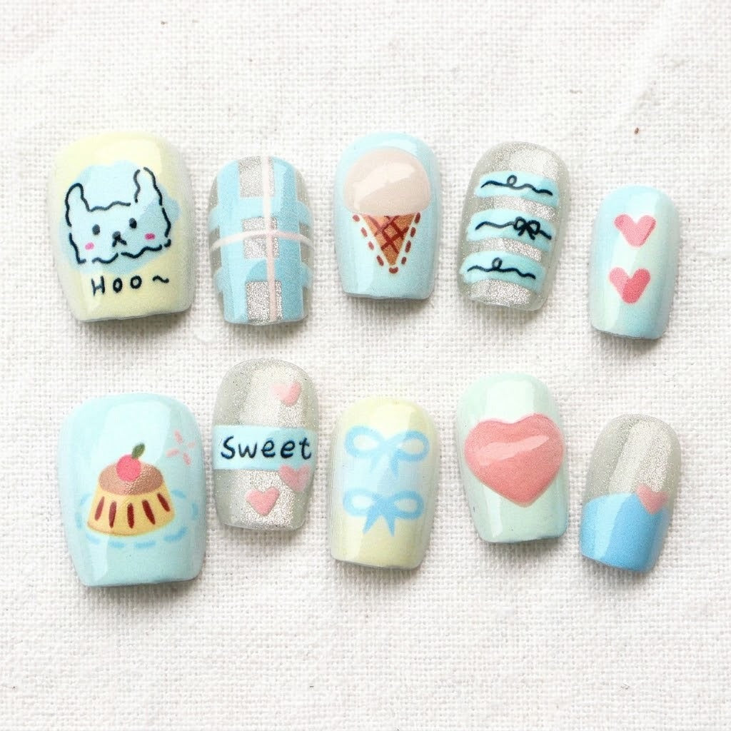 Playful Cartoon-Inspired Press-On Nail Set
