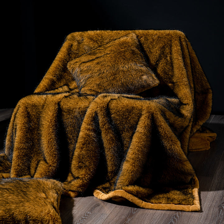 Luxurious Faux Fur Throw Blanket Kalsten 1787118668