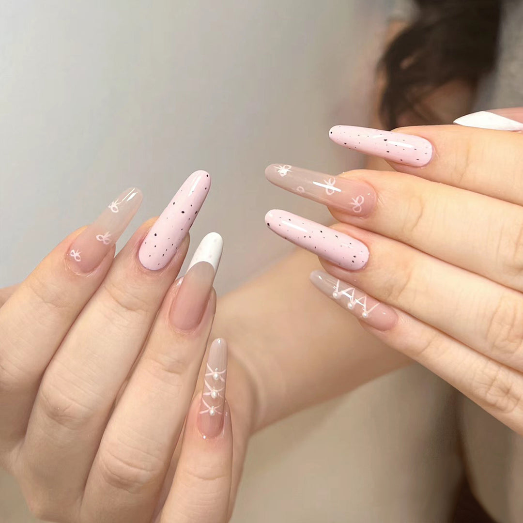 Elegant Long Press-On Nails Set with Artistic Tips Kalsten