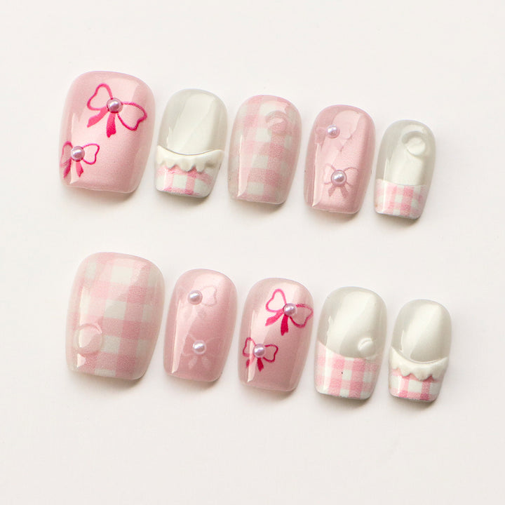 Elegant Bow-Embellished Press-On Nails