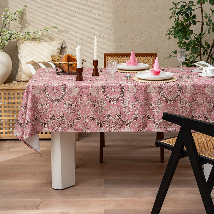 Rectangular tablecloth in country house style made of cotton blend fabric with floral all-over print Kalsten