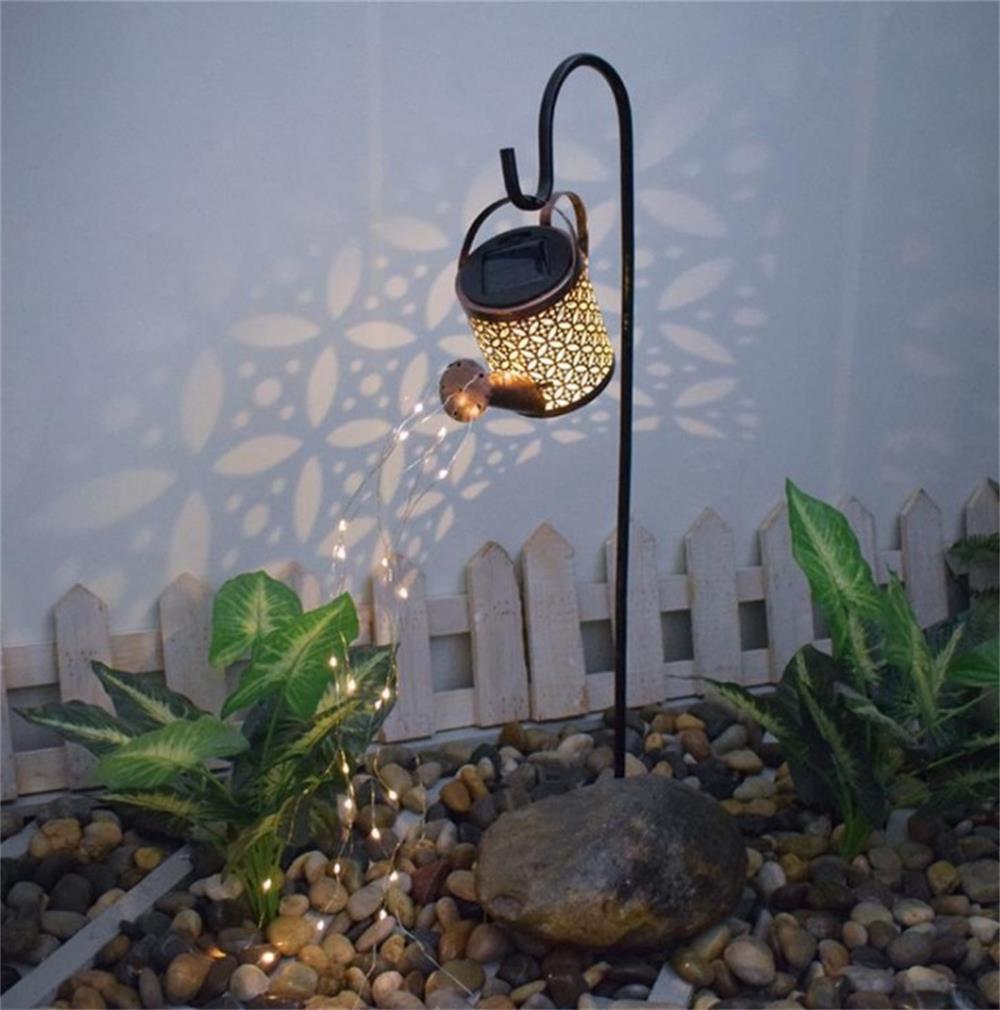 Decorative Solar Watering Can Light Kalsten