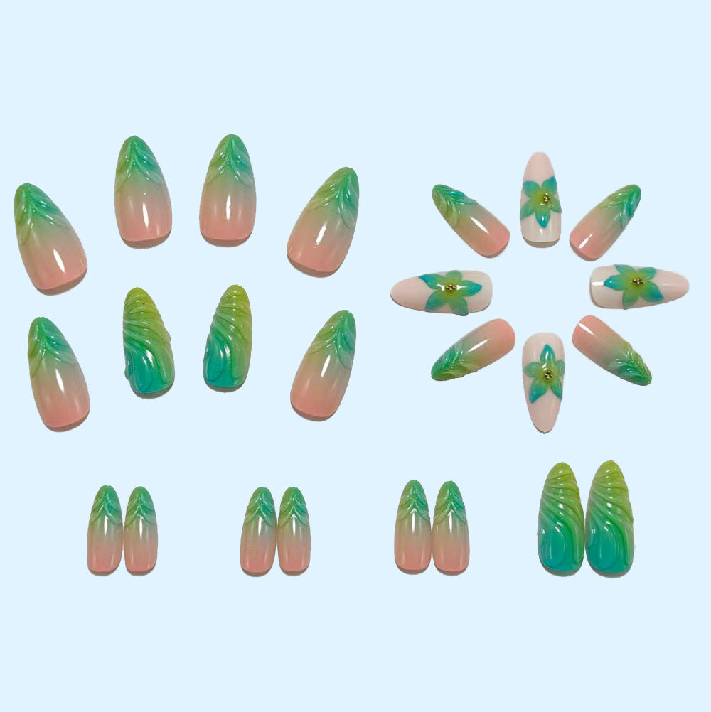 Artificials nails with elegant flower design and gradient color Kalsten