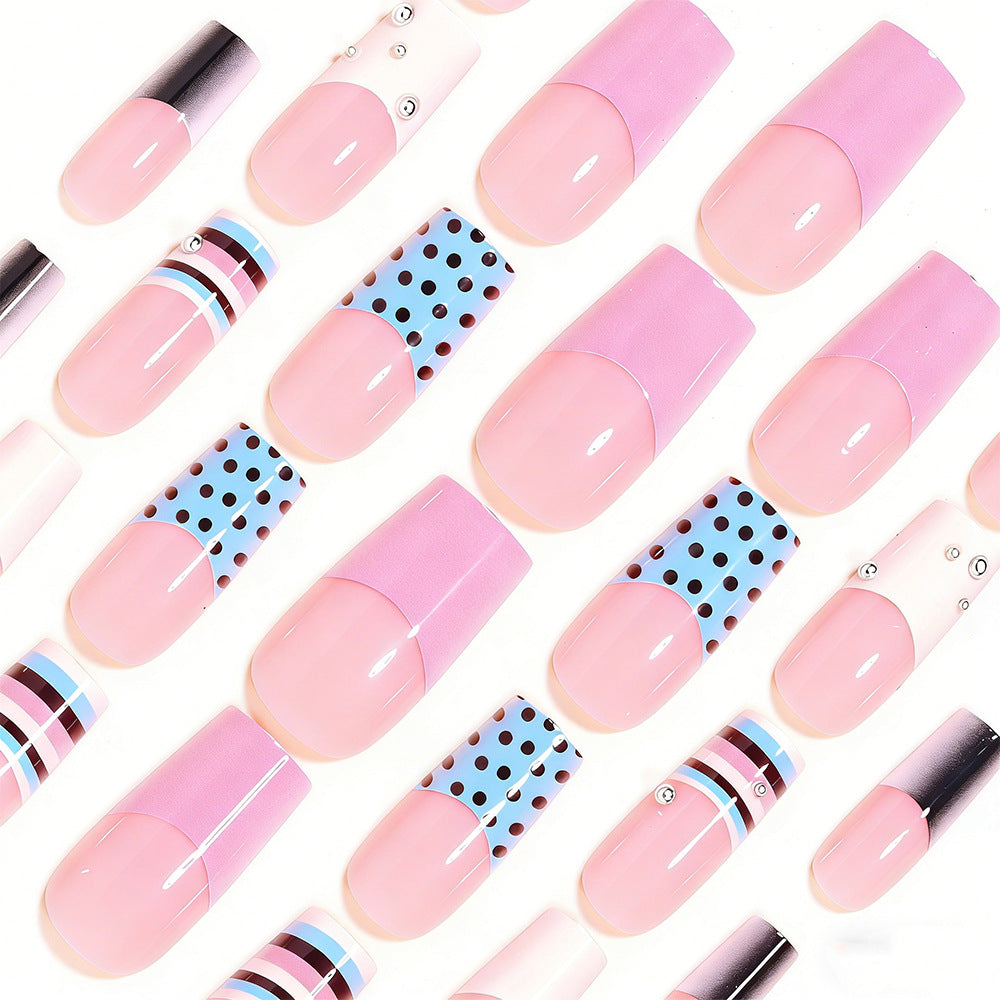 Decorative Press-On Nail Art with Intricate Patterns Kalsten