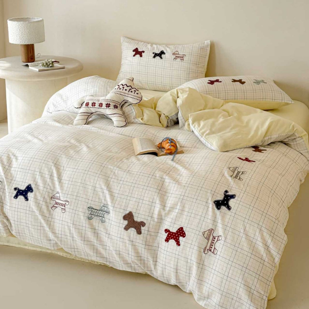 Checked cotton duvet cover set with appliquéd dog silhouettes and soft percale