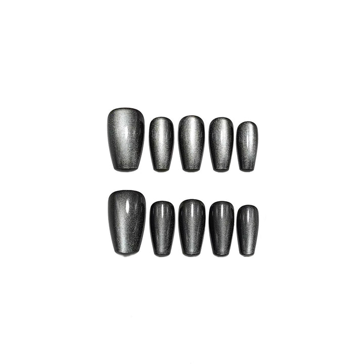 Nail art set with elegant metallic finish Kalsten