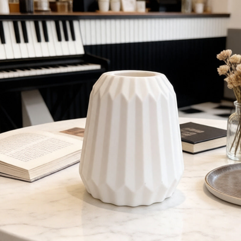 Textured Geometric Table Vase Kalsten