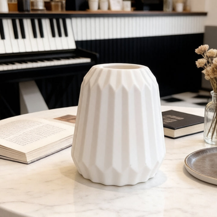 Textured Geometric Table Vase Kalsten