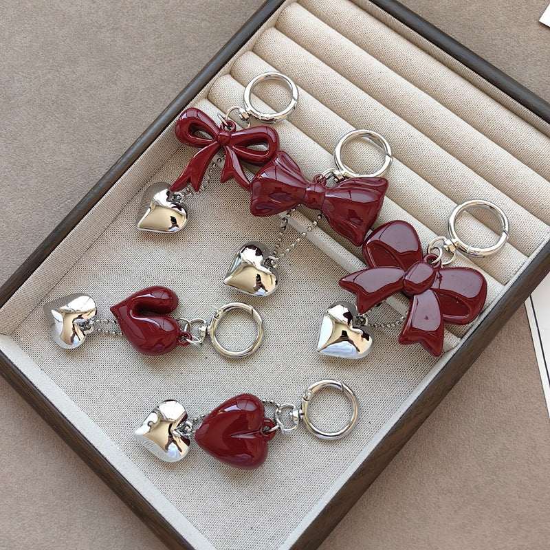Keychain with bow and heart motif Kalsten