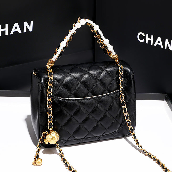 Elegant Quilted Chain Crossbody Handbag  1791995442