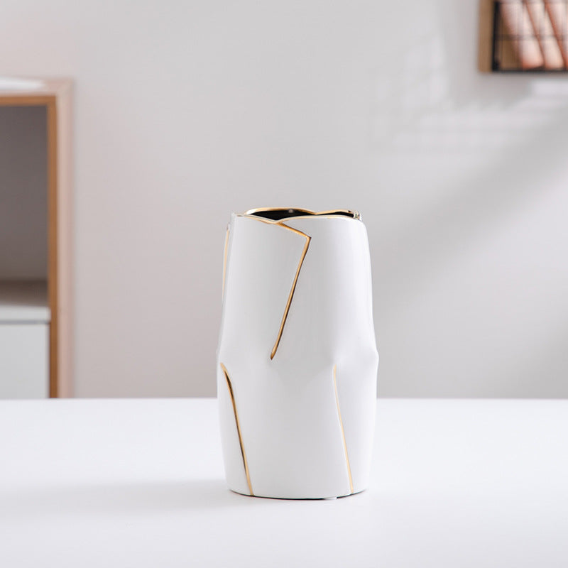 Decorative ceramic vase with golden accents Kalsten