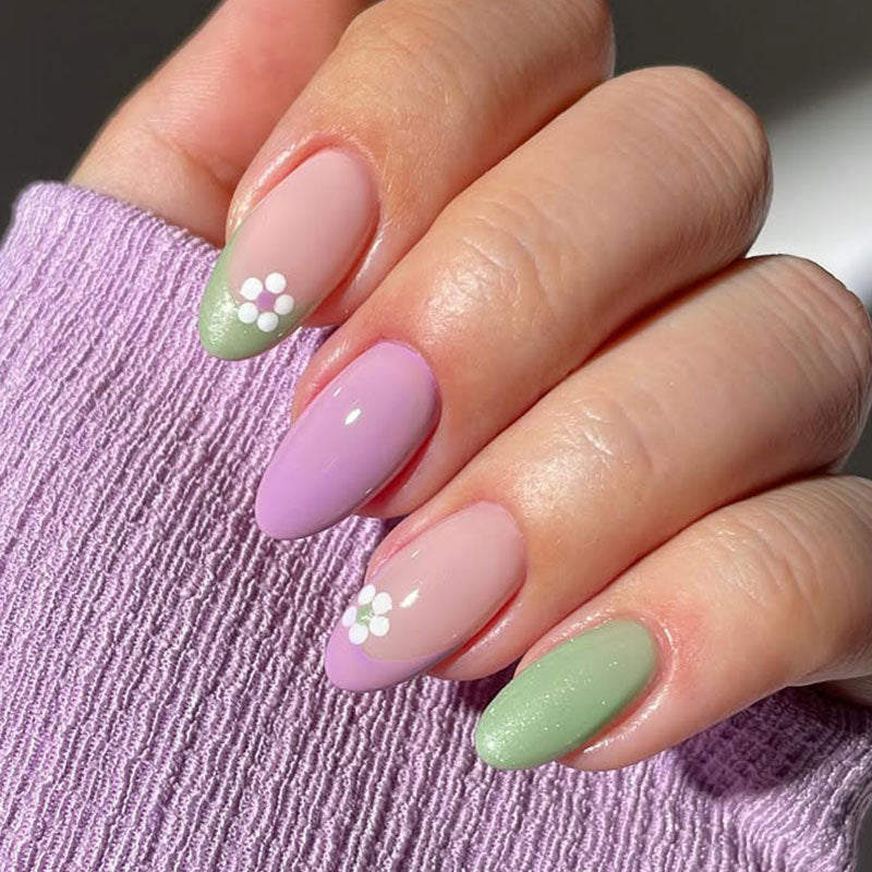 Artistic Floral Accent Nail Tips