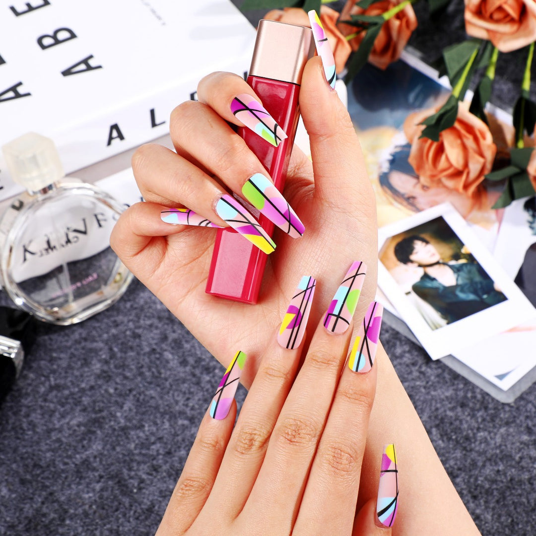 Artificial nails in modern geometric design Kalsten