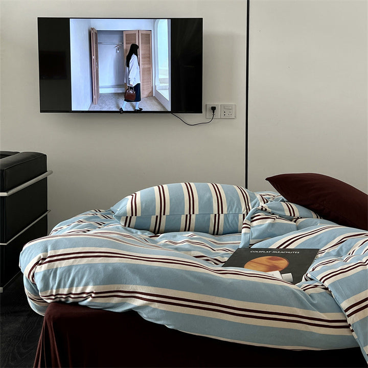 Striped bedding set made of Mako cotton with concealed zipper