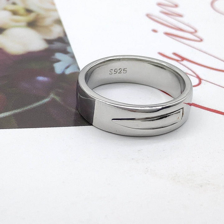 Artistic Curved Spike Ring Kalsten