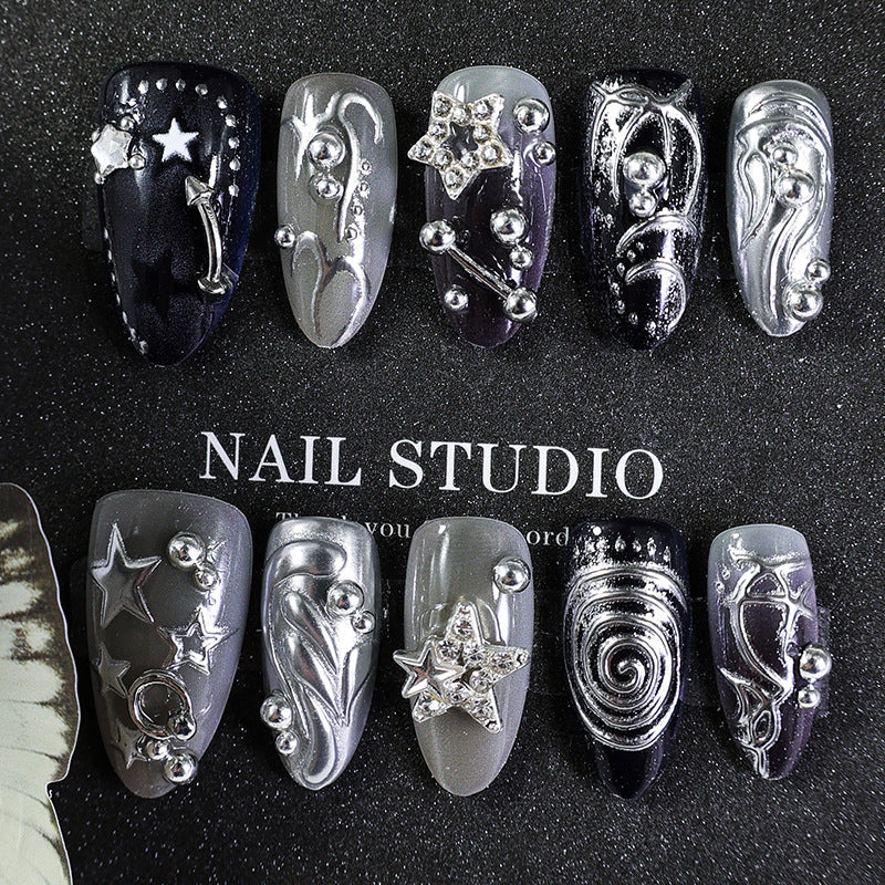 Artificial Nail Design Set with Glamorous Star and Metallic Accents Kalsten