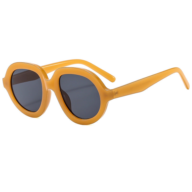 Ladies fashionable sunglasses with wide, oval frame Kalsten