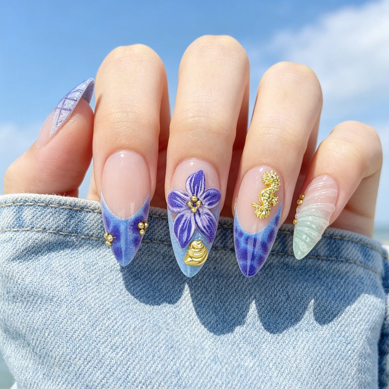Nail art set with timeless flower designs and elegant accents Kalsten