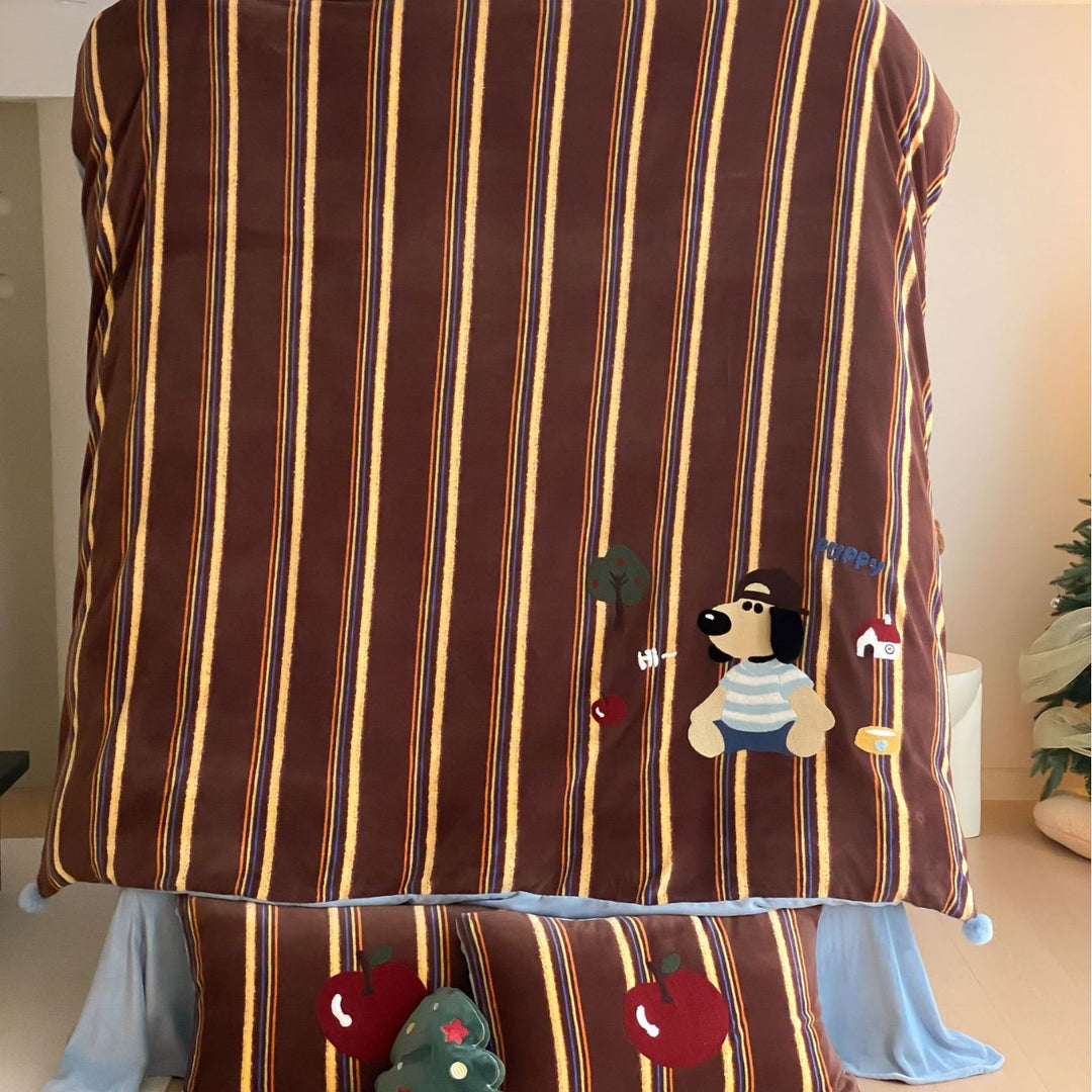 Children's bedding set in retro stripe look with appliquéd motif patches