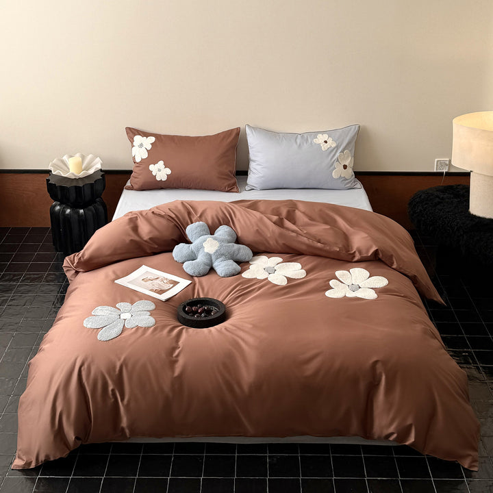 Bedding set made of cotton satin with 3D chenille flower appliqué