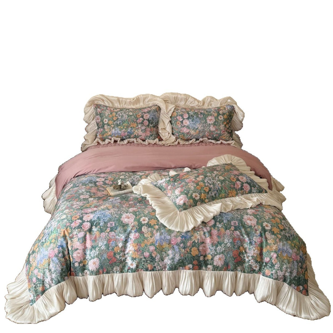 Floral bedding set with pleated ruffle and vintage floral print