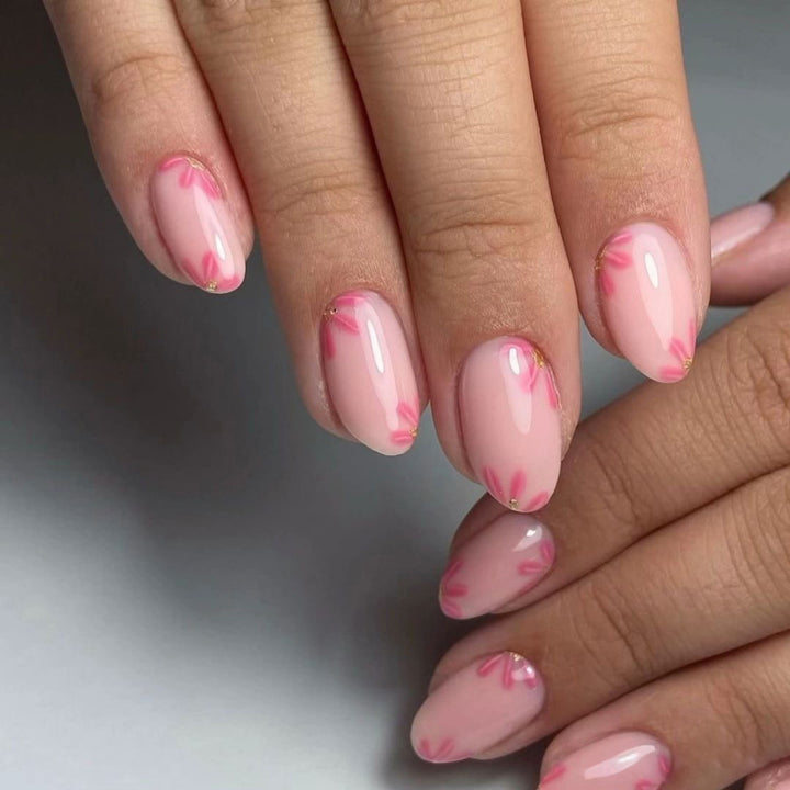 Glamorous stiletto nails with elegant star design Kalsten