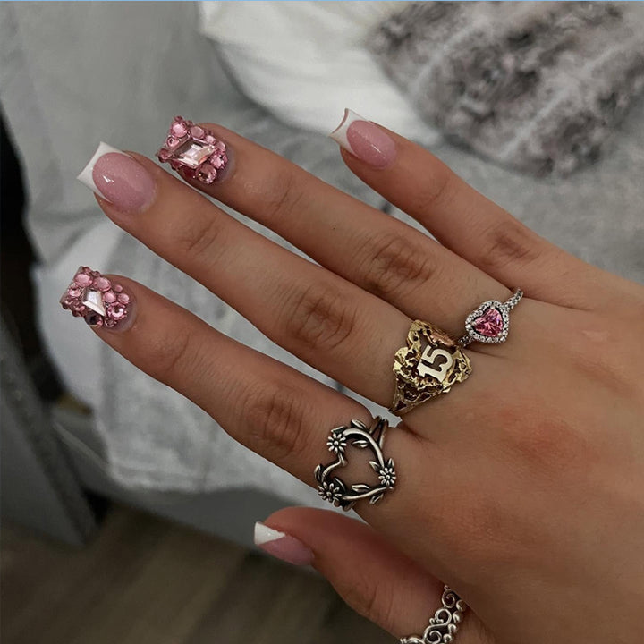Artificial nail set with glamorous rhinestone decorations Kalsten