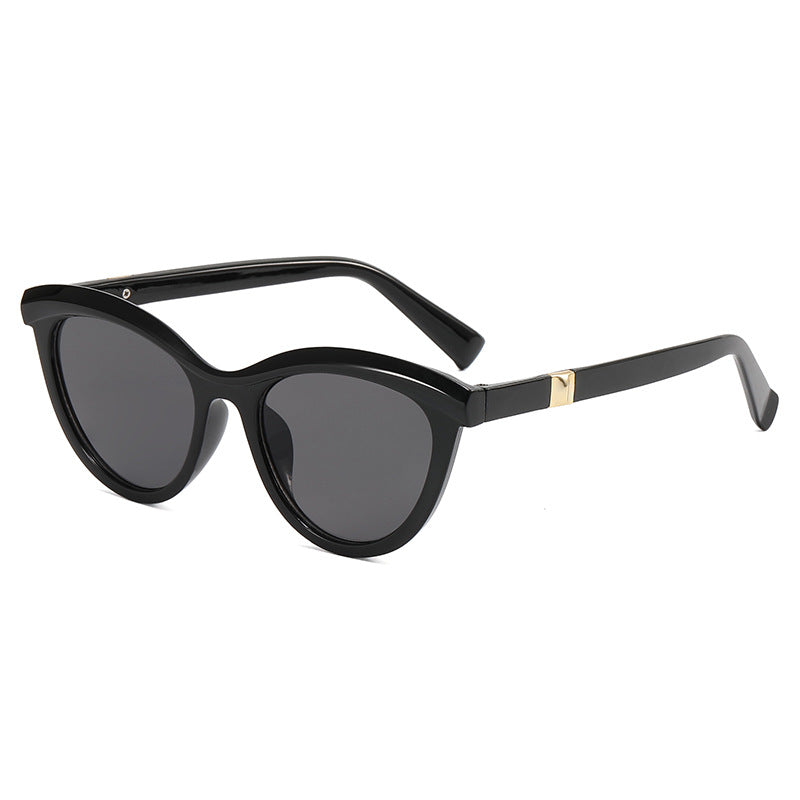 Ladies elegant Cat-Eye sunglasses with stylish metal frame Kalsten
