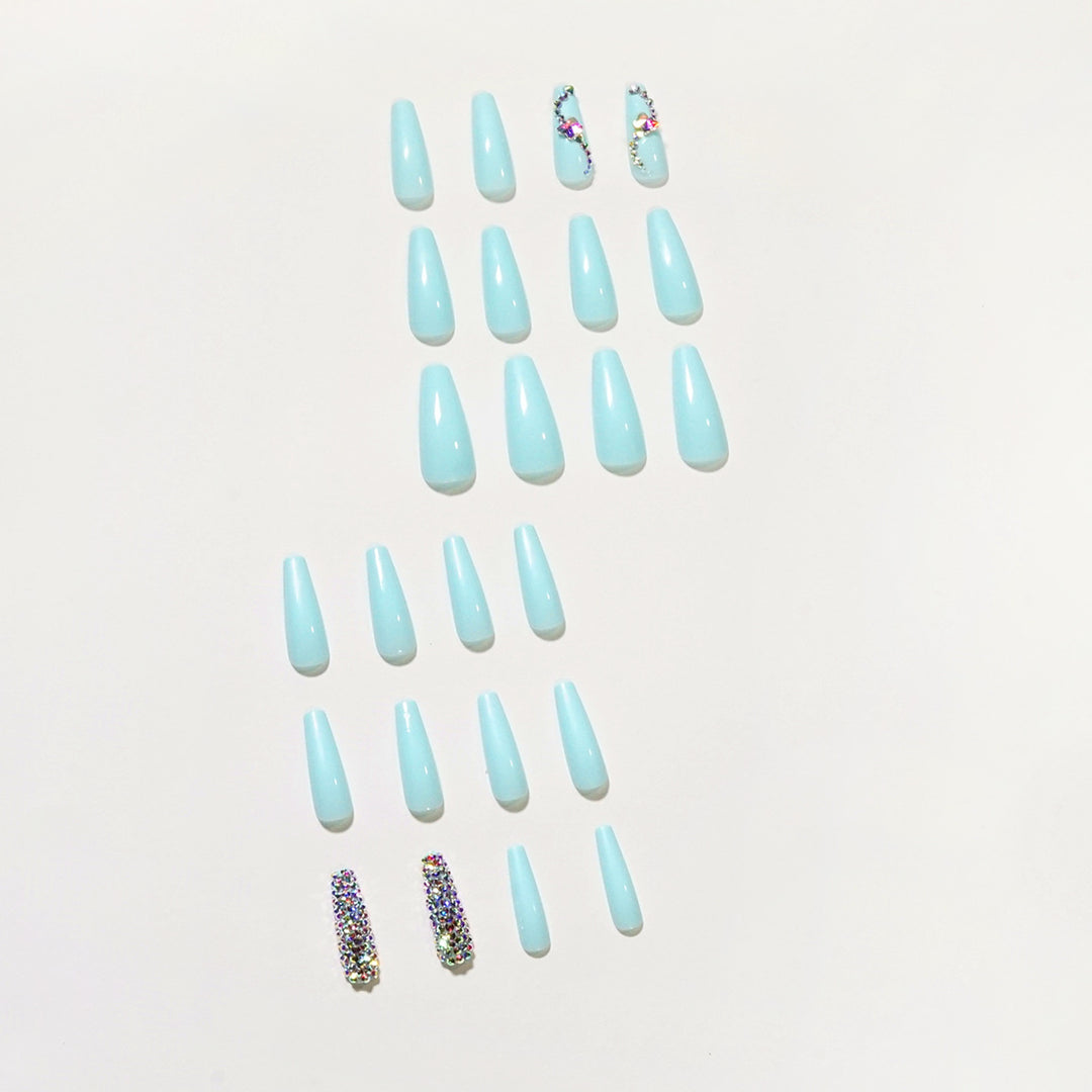 Glamorous artificial nails with sparkling rhinestone embellishments Kalsten