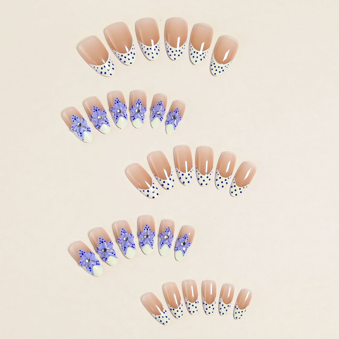 Artificial nails with delicate butterfly designs Kalsten