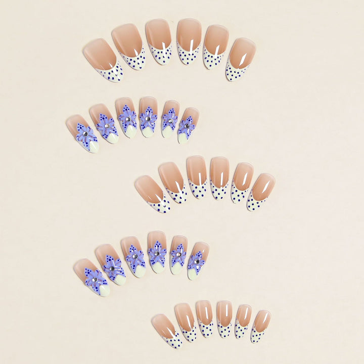 Artificial nails with delicate butterfly designs Kalsten