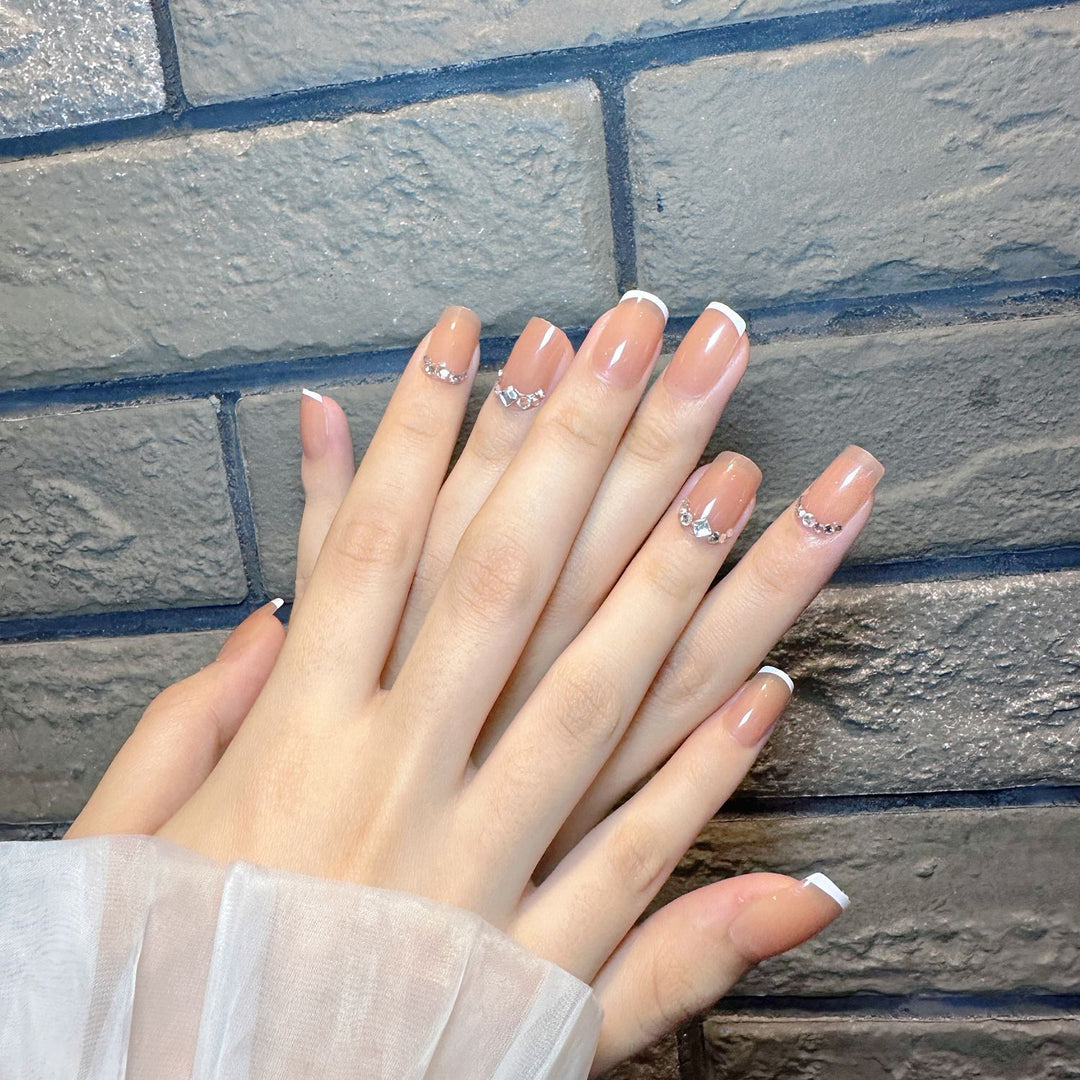 Elegant Nail Art Kalsten