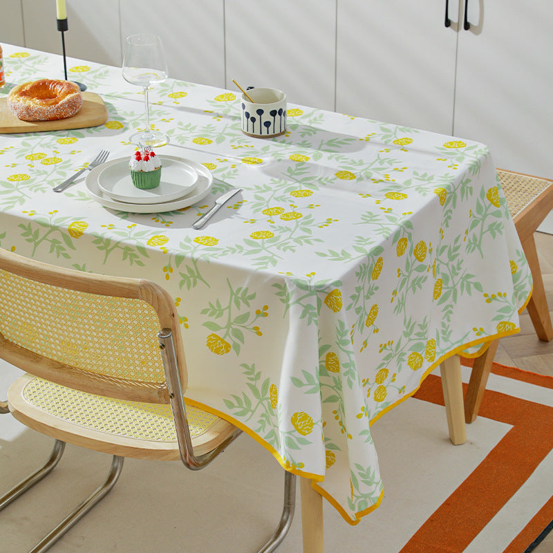 Rectangular tablecloth with botanical orange berry print and contrasting hem piping Kalsten