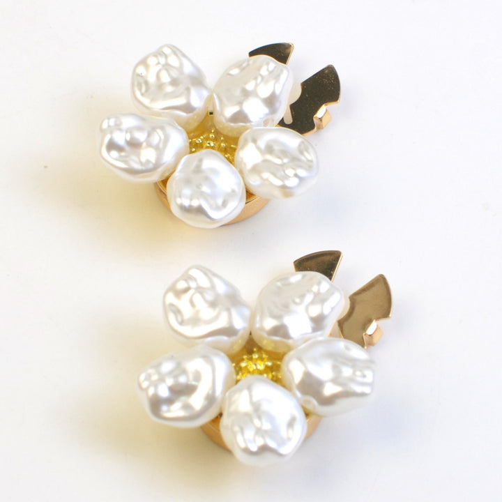 More Elegant and High-Quality Brooches with Pearl Applications Kalsten