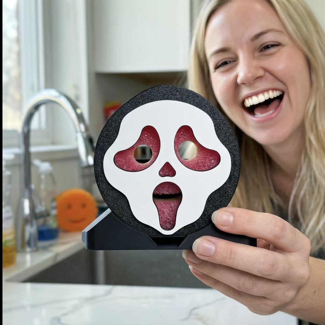 Freestanding sponge holder in skull design with storage compartment