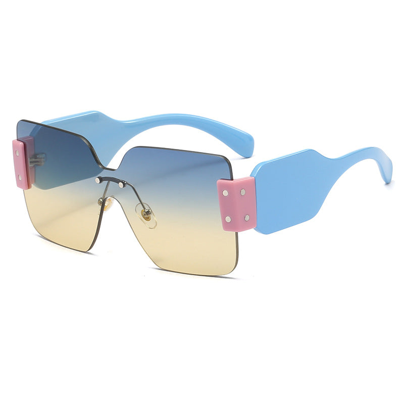 Women's fashionable flat sunglasses with creative design Kalsten