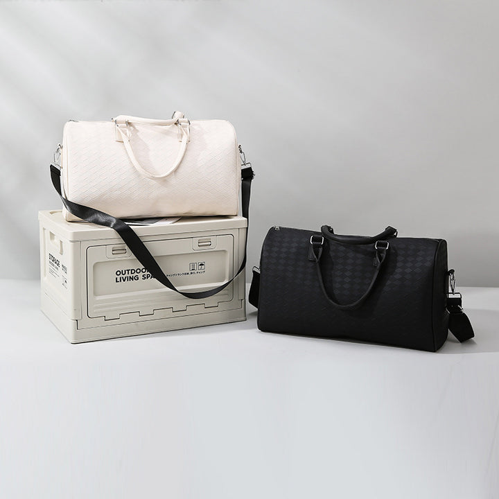 Sporty shoulder bag with structured outer material Kalsten