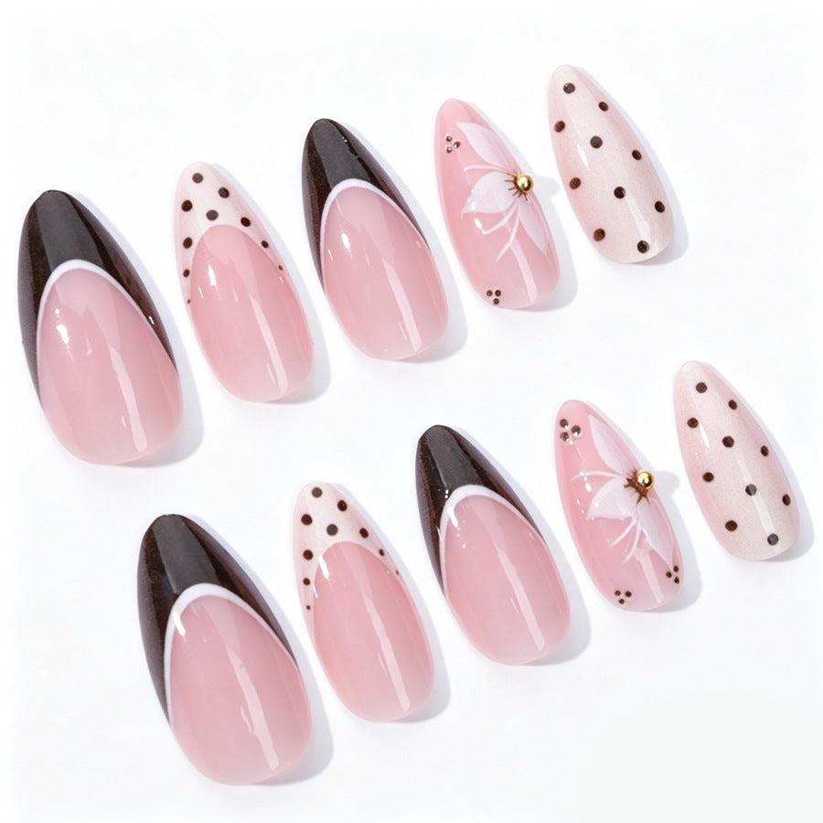 High-quality artificial nails with floral design and elegant accents Kalsten