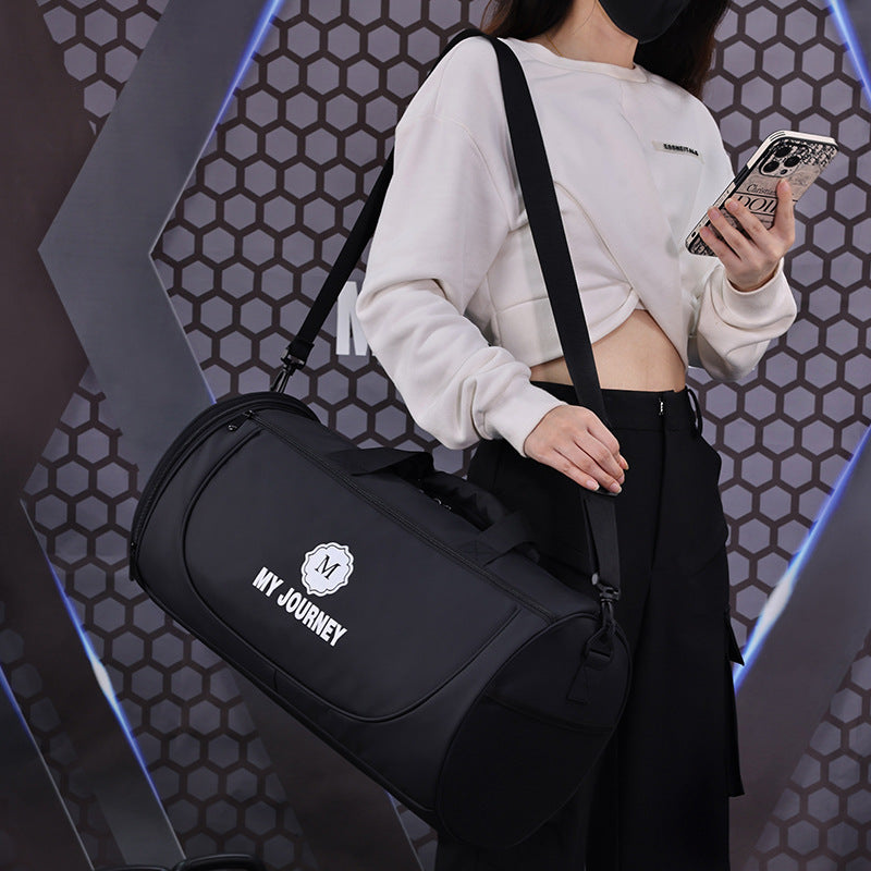 Multifunctional Travel Bag with Spacious Interior and Versatile Carrying Options Kalsten