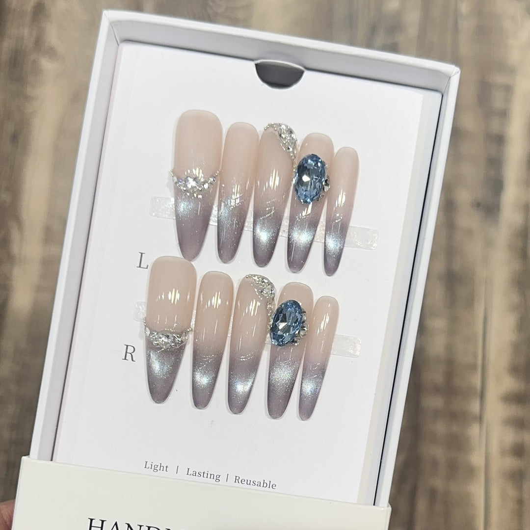 Glamorous Press-On Nail Set with Ombré Design and Rhinestone Accents Kalsten