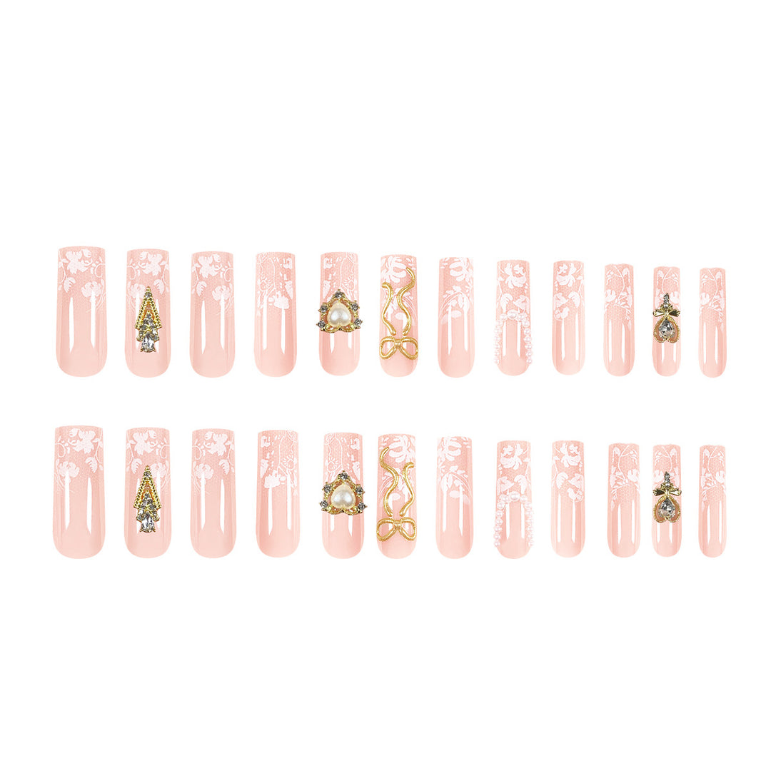 Artistic Long Nails with Elegant Gold Accents Kalsten