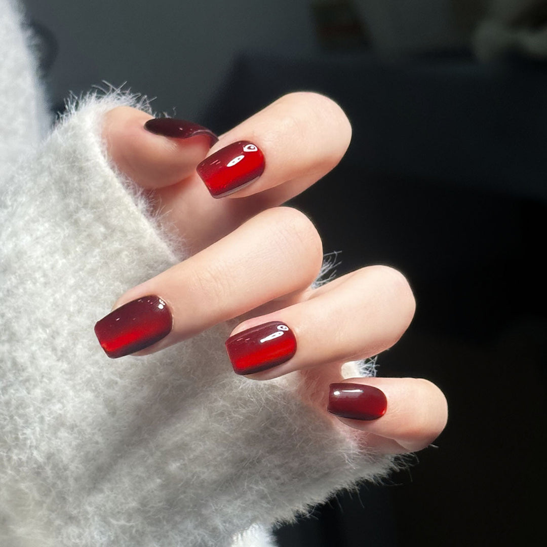 Glossy Long-Lasting Press-On Nails