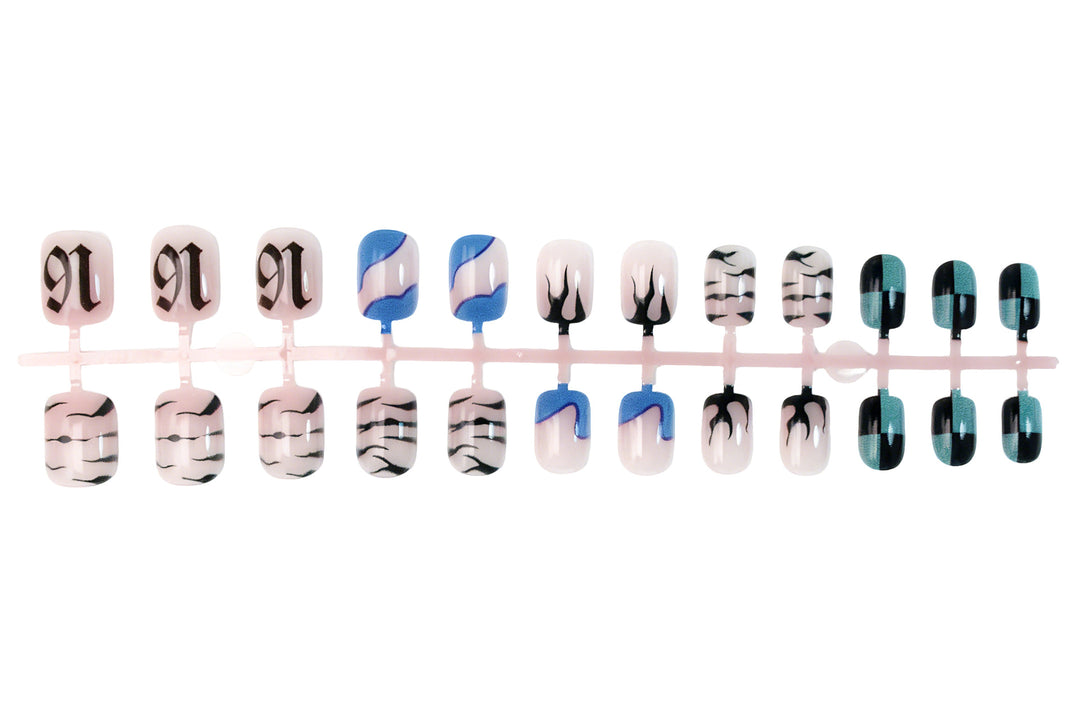 Nail set with modern graphic designs and shimmering accents Kalsten