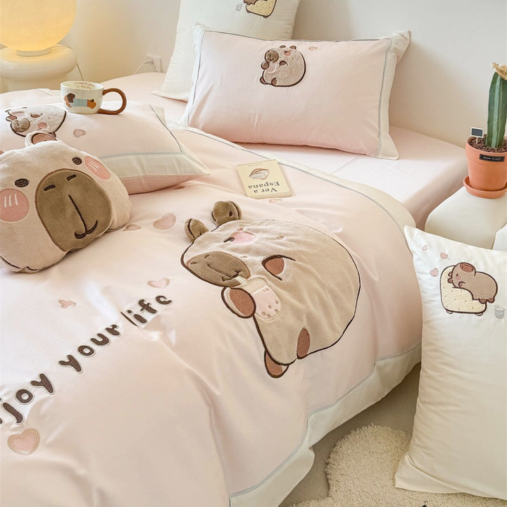 Kawaii bedding set with appliquéd plush bears and breathable cotton satin