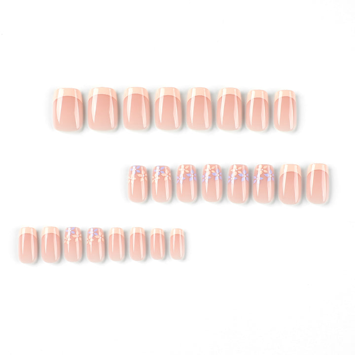Artful Nail Art with Floral Accents Kalsten