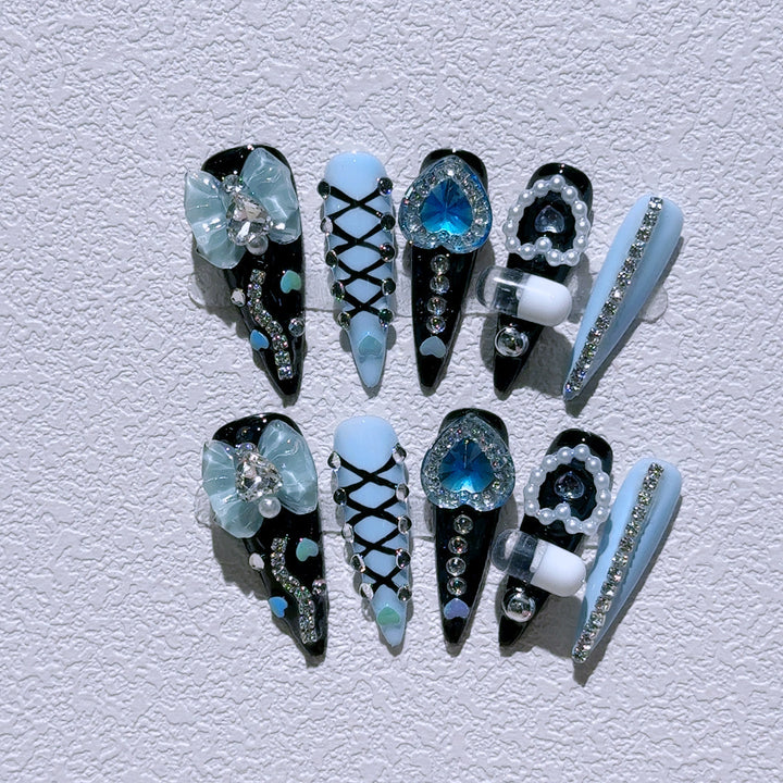 Glamorous Nail Art Extensions