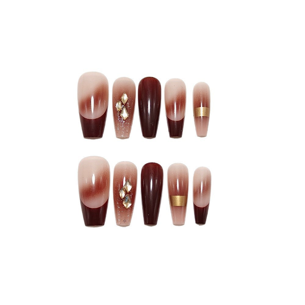 Luxurious artificial nails with glamorous decorations Kalsten