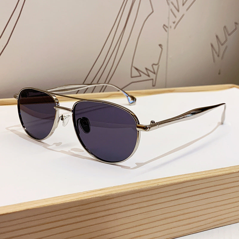 Ladies fashionable pilot sunglasses with elegant gold frame Kalsten